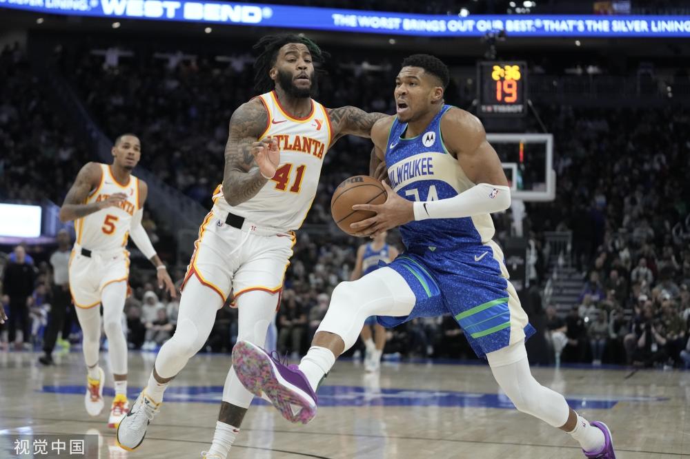 据均位居队 据均位居队