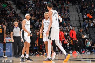 评价的那样 评价的那样