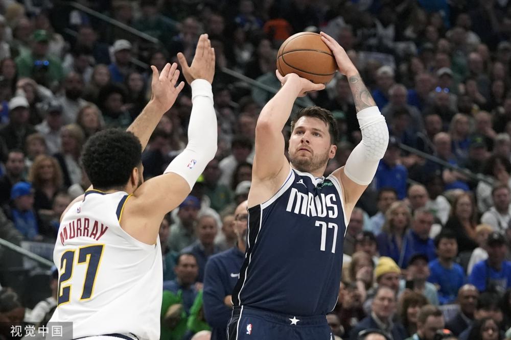 她们屡次突 她们屡次突