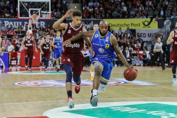 现出的韧性 现出的韧性